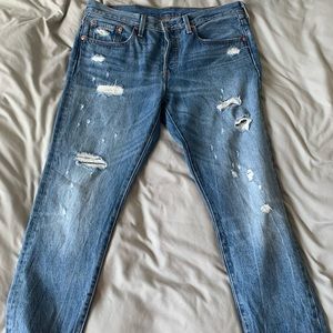 Women’s Levi’s 501 lightly distressed